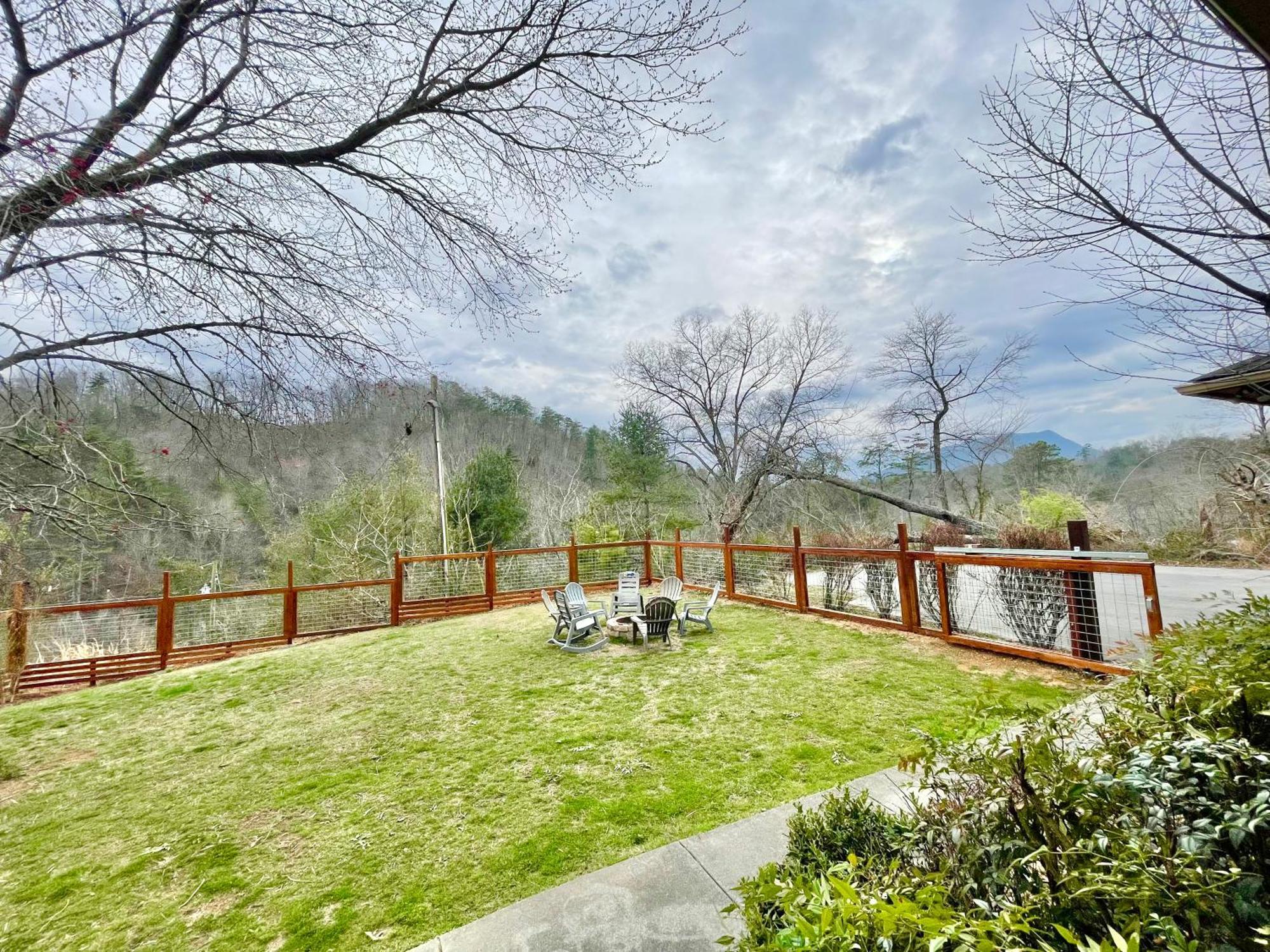 5Bedrooms*4King Beds*Outstanding Location*Hottub* Sevierville Exteriér fotografie