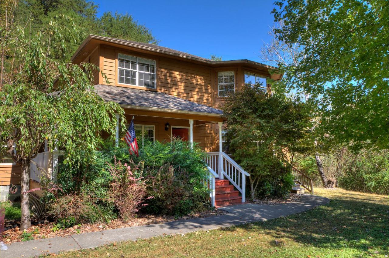 5Bedrooms*4King Beds*Outstanding Location*Hottub* Sevierville Exteriér fotografie